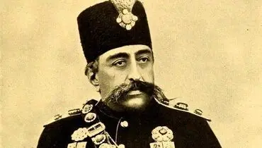 مظفرالدین‌شاه بازو در بازوی ملکه ایتالیا