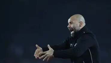 مربی استقلال حاجی شد+ عکس