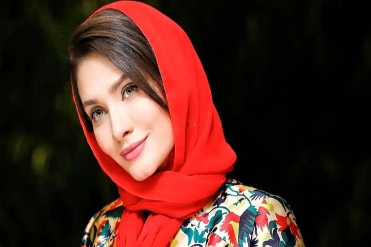 عکس چهره زیبا و ساده ساناز سعیدی
