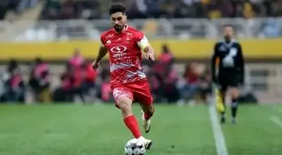 کاپیتان تیم پرسپولیس با انتشار پیامی نوروز و عید فطر را تبریک گفت.