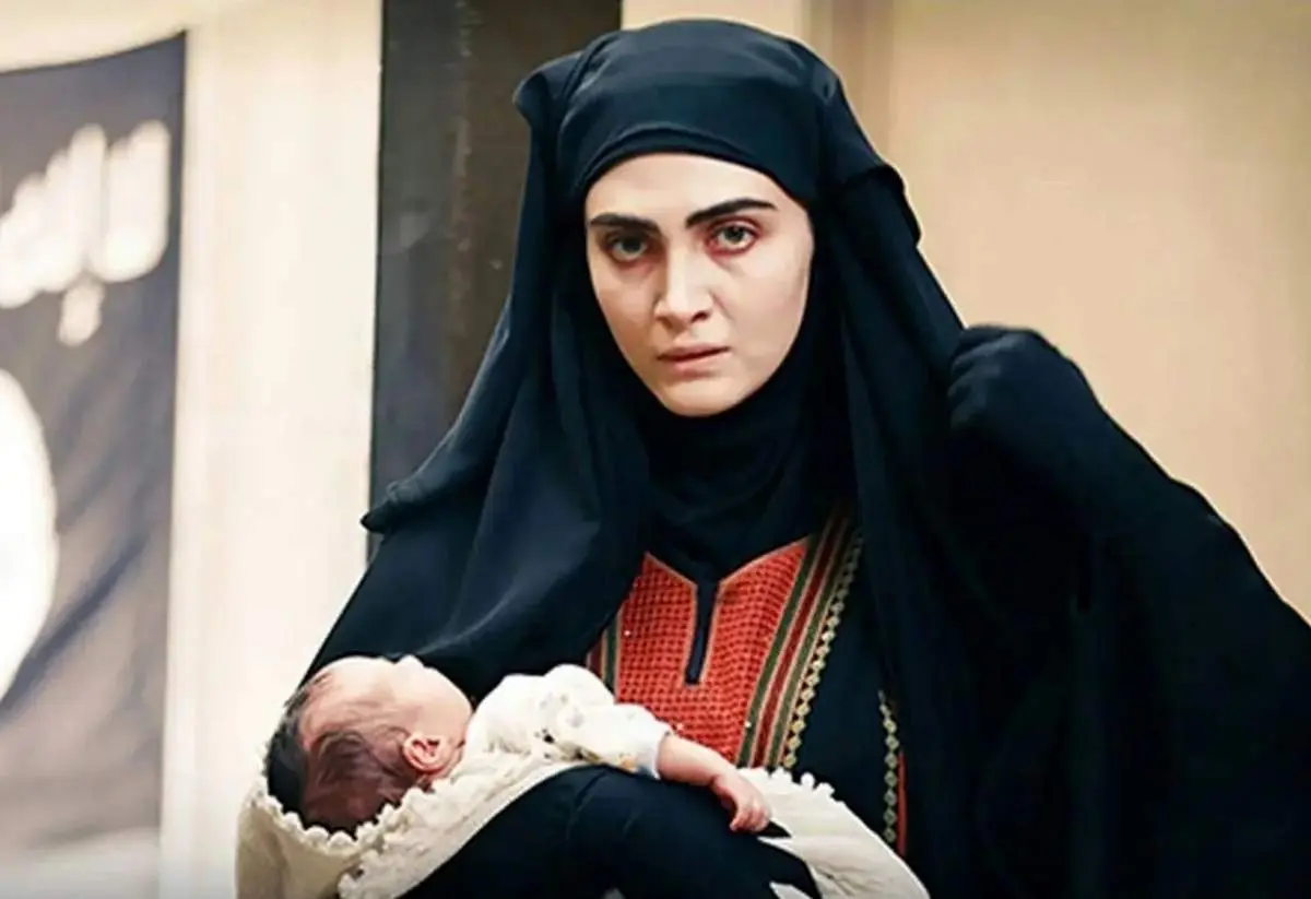 جشن تولد ۳۰ سالگی الناز ملک و کیکی که همه را شگفت‌زده کرد!