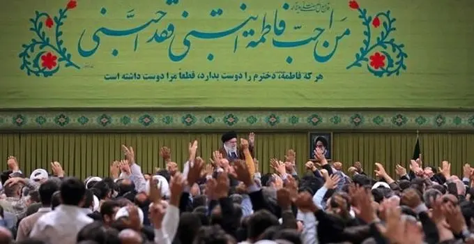 رهبر انقلاب: کمبودهای زیادی داریم اما کشور در حال پیشرفت است

