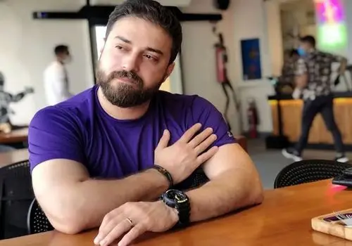 قاب گرم خواهر و برادری: بابک جهانبخش در کنار خواهرش!