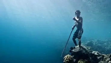 بدن این قبیله عجیب برای زندگی در زیر آب تکامل یافته است!+ فیلم