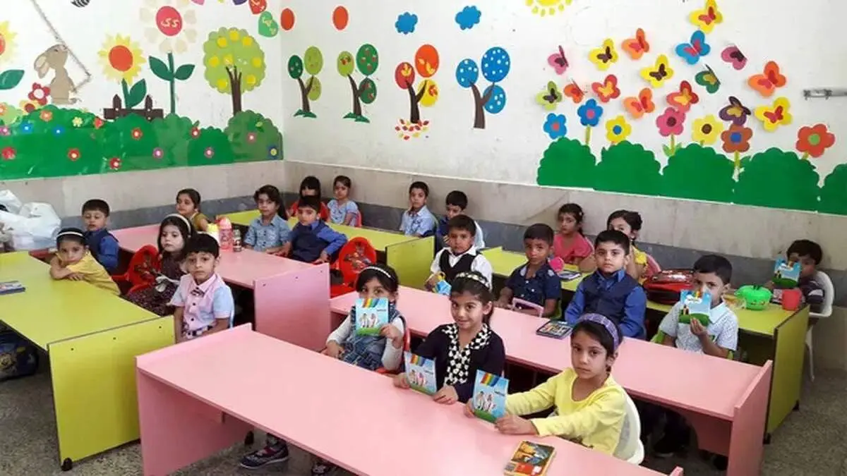 ۹ هزار کودک در آمار بازماندگان از تحصیل/ معاون وزیر: پیش‌دبستانی جای کلاس اول نیست