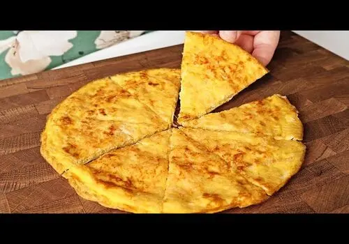 طرز تهیه لذیذترین پیتزای سیب زمینی بدون نیاز به فر+ فیلم / اگر تخم مرغ و سیب زمینی دارید، این دستور غذا را از دست ندهید