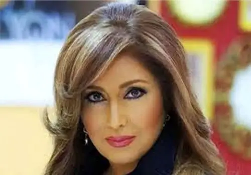 «لیلا فروهر» بعد افتادن دو دندان جلو در کودکی؛ دهه 40