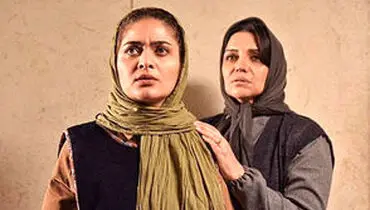 استایل ژولیده بهارِ سریال «مانکن» در آخرین روزهای تابستان