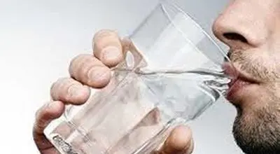 ۶ هشدار مهم کم‌آبی بدن در زمستان / بدن‌تان را در سرما هم جدی بگیرید