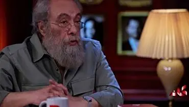 حمله فراستی به شهاب حسینی: بلد نیست بازی کند!