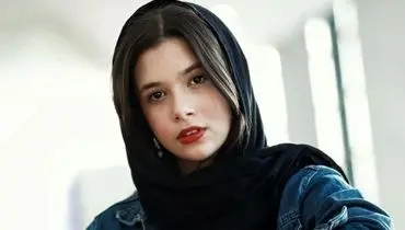 عکس جدید نفس بازغی با کفش قرمز جلب توجه کرد!