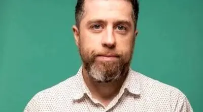 کشته‌شدن دخترعموی فیلمساز ایرانی-آمریکایی در حملات آمریکا و اسرائیل + تصویر قربانی و متن دردناک این فیلمساز