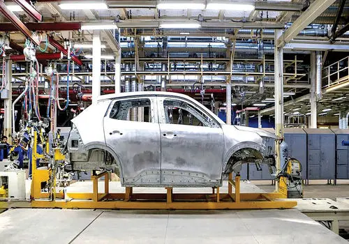 کاهش ۱۰ درصدی تولید سواری در ایران