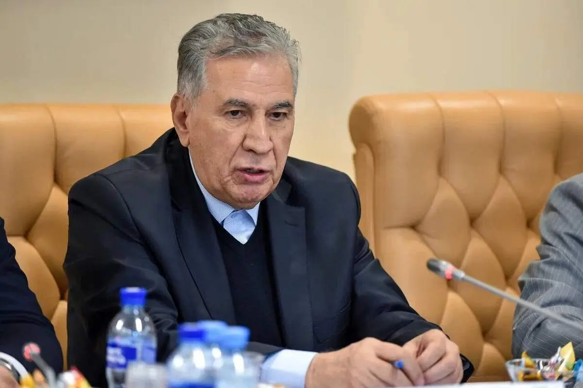 تولید کالاهای ضروری و حمایت از معیشت خانوارها استمرار یابد