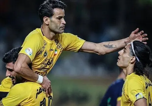 عیسی آل کثیر هم قراردادش را با پرسپولیس امضا کرد+ عکس