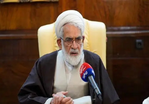 رئیس دیوان عالی کشور: نقض آراء در هیات عمومی دیوان عالی کشور پس از بحث و تبادل نظر به صورت مستند و مستدل صادر  می گردد و برای محاکم بدوی و تجدیدنظر قابل استفاده و بهره برداری است/ بررسی دو پرونده اصراری _ کیفری در جلسه هیأت عمومی