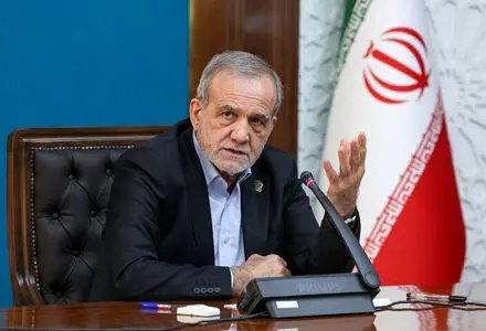 پزشکیان: مسئولین آمریکا خواهان تسلیم ایرانند+ عکس