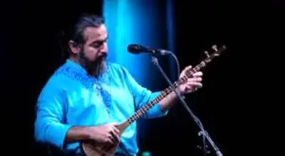 پرواز همای:«کمک‌های بشردوستانه ترامپ با موشک در داروخانه نشست»