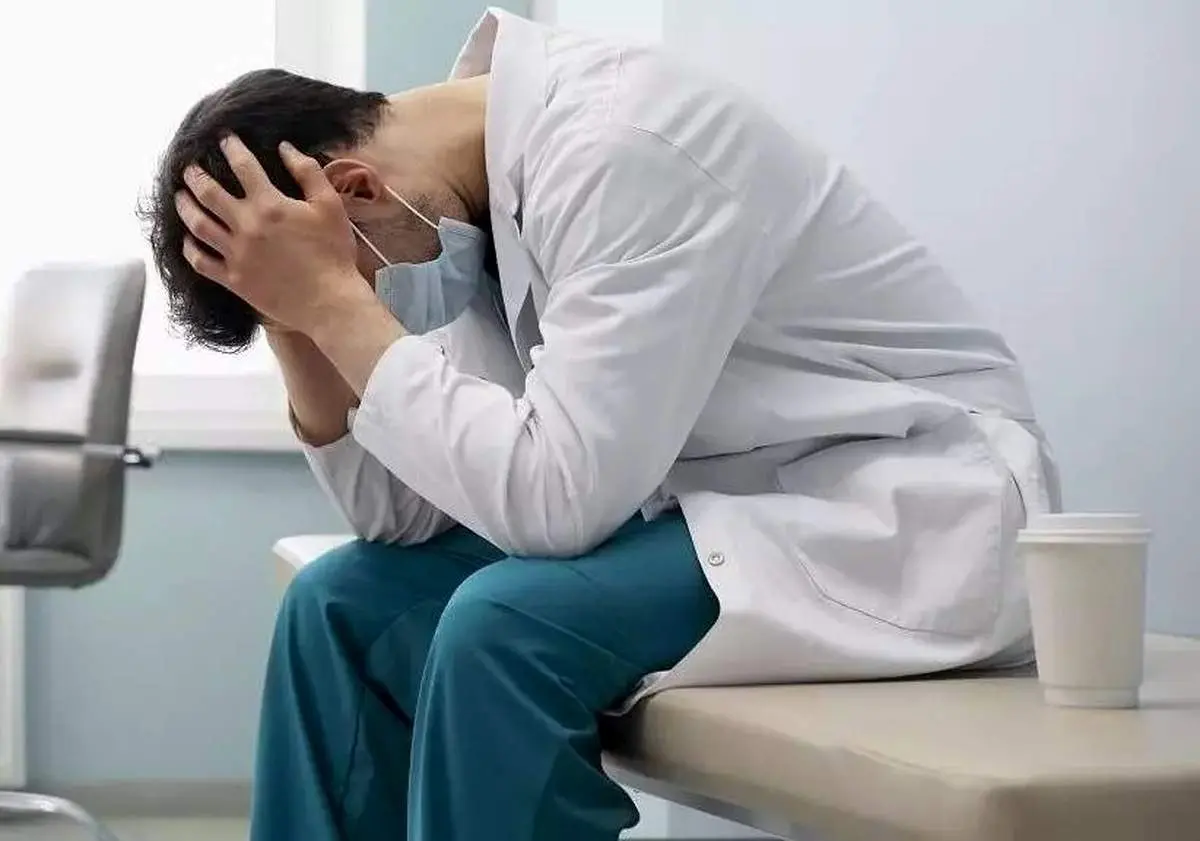 زنگ خطر افزایش خودکشی در میان پزشکان به صدا در آمد