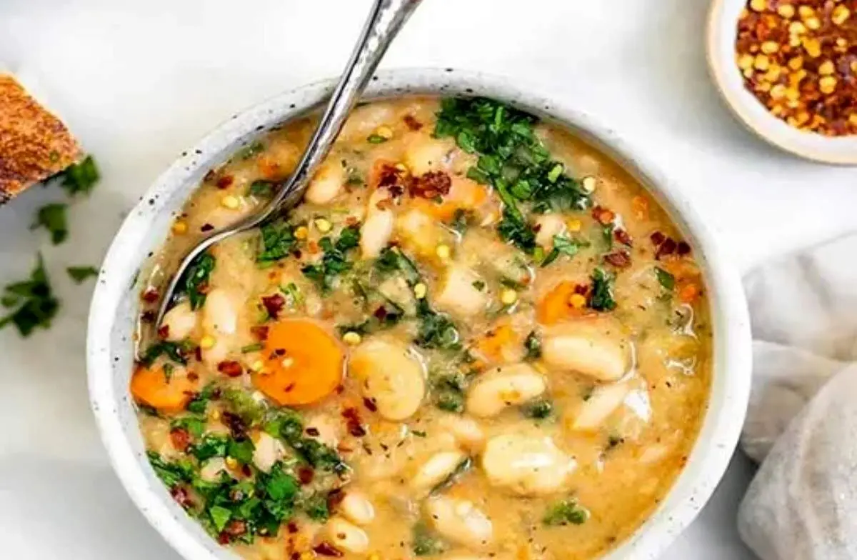 ناهار : سوپ سبزیجات لوبیاسفید، پیش‌غذای خوشمزه و سالم!