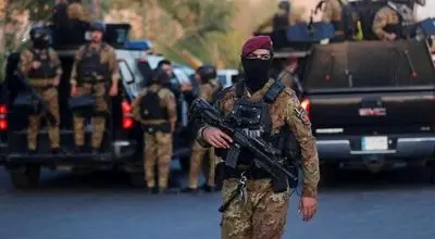  حضور فرماندهان الحشد الشعبی در کنسولگری ایران در بصره + عکس
