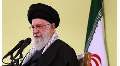 ورود رهبر انقلاب به حسینیه امام خمینی(ره) + فیلم
