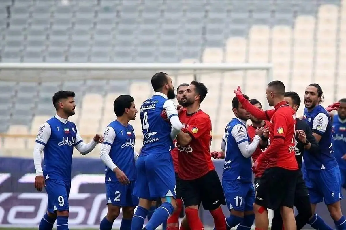 بحران خط دفاعی استقلال مقابل تراکتور
