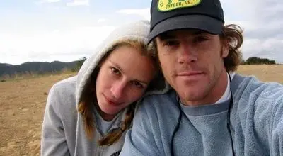 جولیا رابرتس با عکس کمیاب دوقلوهایش اینترنت را منفجر کرد