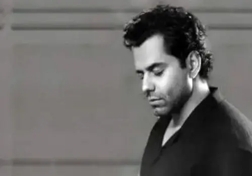 رضا بهرام با ترانه مشهور هایده برای خود آبرو خرید/ویدیو 