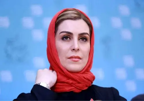ماه‌چهره خلیلی با لباس عروس در کنار پارسا پیروزفر