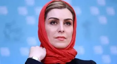 ماه‌چهره خلیلی با لباس عروس در کنار پارسا پیروزفر