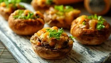 طرز تهیه قارچ شکم‌پر؛ پیش‌غذایی محبوب مهمانی‌

