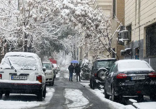 بارش اولین برف زمستانی در این ۲ شهر + فیلم