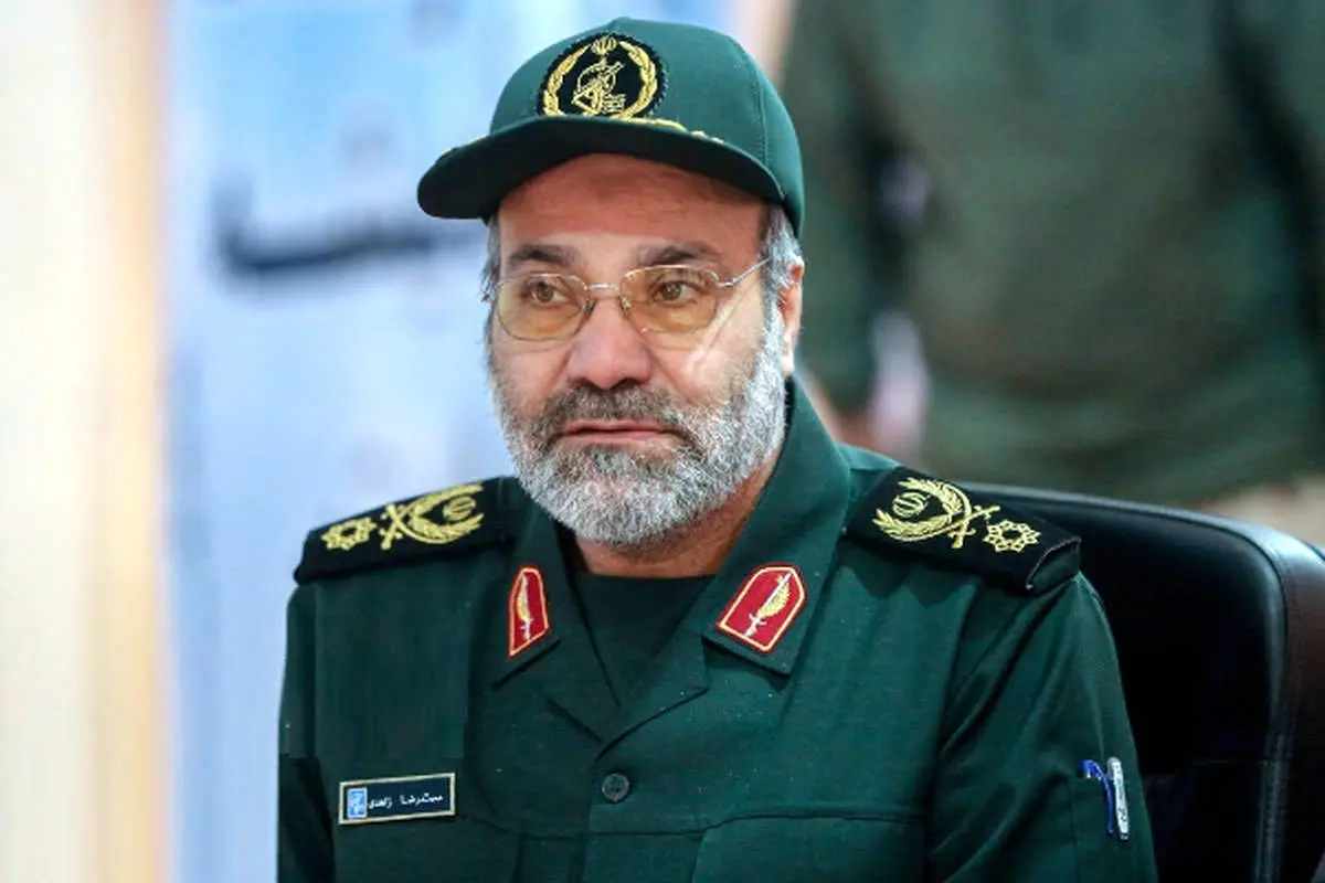 عکسی کمیاب از شهید زاهدی در کنار سپهبد صیاد شیرازی