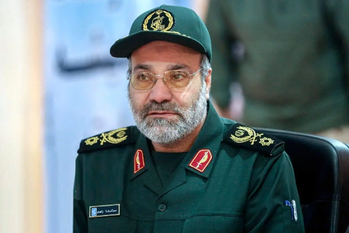 عکسی کمیاب از شهید زاهدی در کنار سپهبد صیاد شیرازی