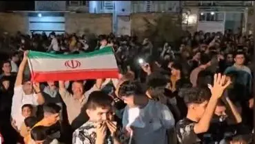 رقص و آواز محلی‌ بختیاری‌ها برای استقبال از قهرمانان کشتی + فیلم