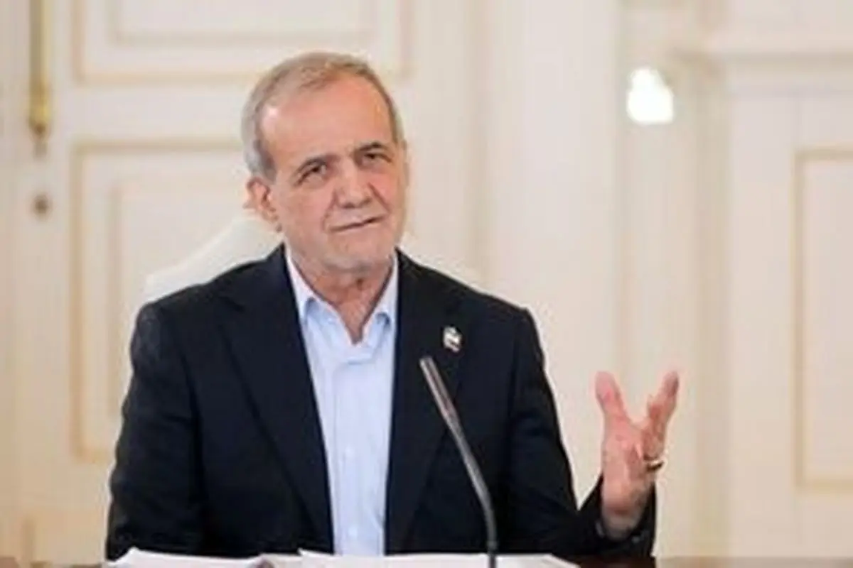 قاب صمیمی پزشکیان با وزیر خارجه طالبان