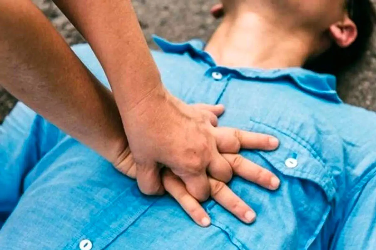 لحظاتی نفس گیر از احیای قلبی سرباز سپاه+ فیلم