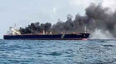 لحظه برخورد دو کشتی نفت‌کش در استانبول +فیلم
