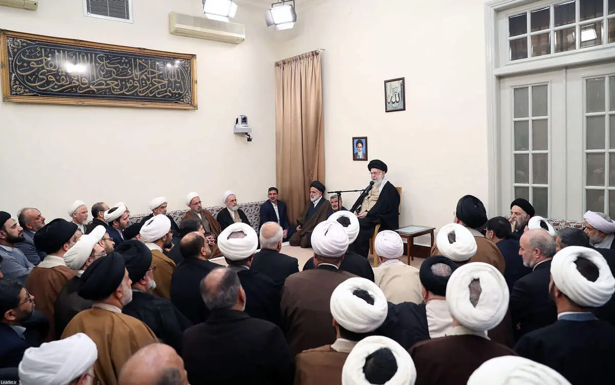 رهبر انقلاب: حوزه علمیه وامدار آیتالله جوادیآملی است