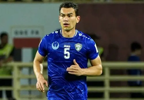 تشویق رضاییان و شعار علیه استقلال/ استقبال کم در روز بارانی