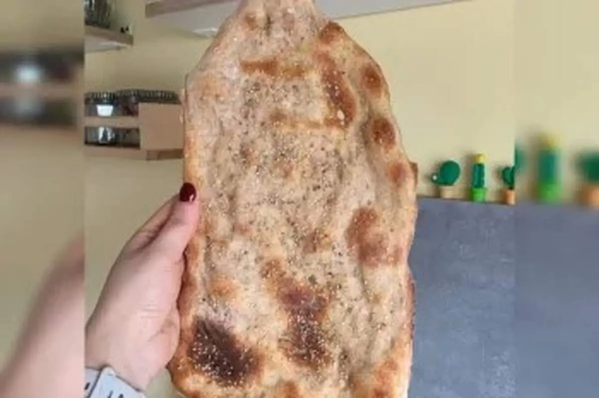 طرز تهیه نان سنگک در خانکی بدون سنگ 
