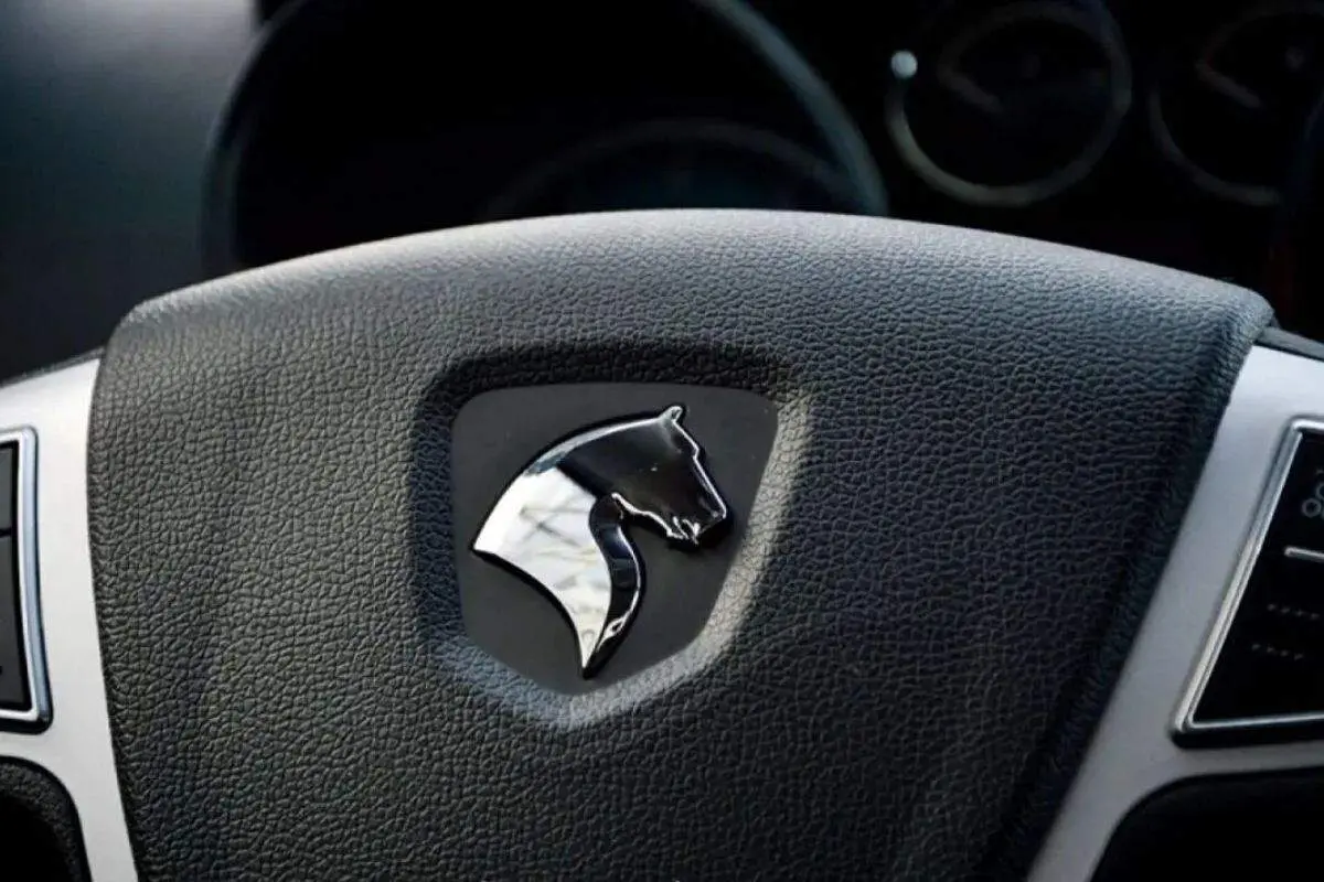 ایران‌خودرو تهدید کرد/ اگر با گران‌شدن محصولات موافقت نکنید، تولید را متوقف می‌کنیم
