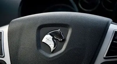 ایران‌خودرو تهدید کرد/ اگر با گران‌شدن محصولات موافقت نکنید، تولید را متوقف می‌کنیم
