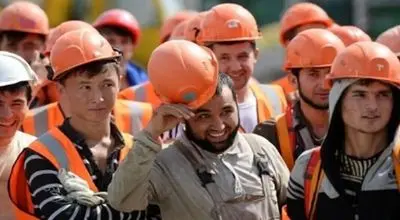 ایران ۲۰۰ هزار ویزای اشتغال برای شهروندان افغانستان صادر میکند