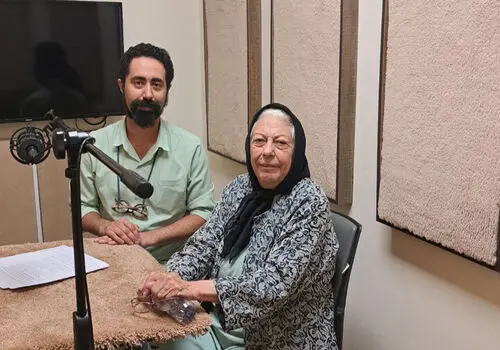 تصویری به قدمت نیم قرن از ثریا قاسمی و خانواده‌اش