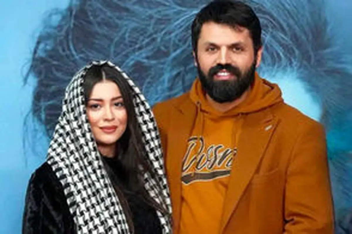 لباس متفاوت و خاص همسر امید معلم در جشن حافظ