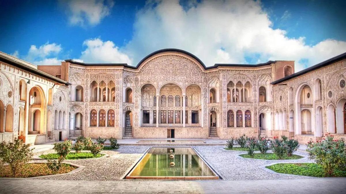 راهکار معماری ایرانی در طراحی بدون وجود کولر + فیلم