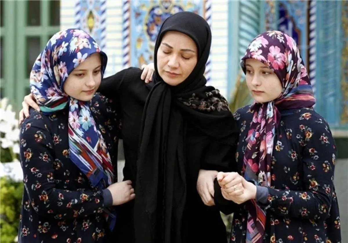 از سادگی تا آرایش غلیظ عروسکی؛ عکسهای قبل و بعد میکاپ سارا و نیکا پربازدید شد!