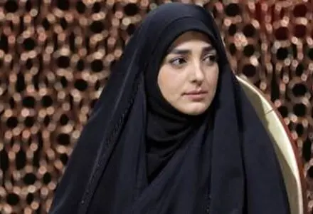 واکنش ستاره سادات قطبی به کامنت‌های سمی درباره بوسیدن پسر همسرش/ویدیو